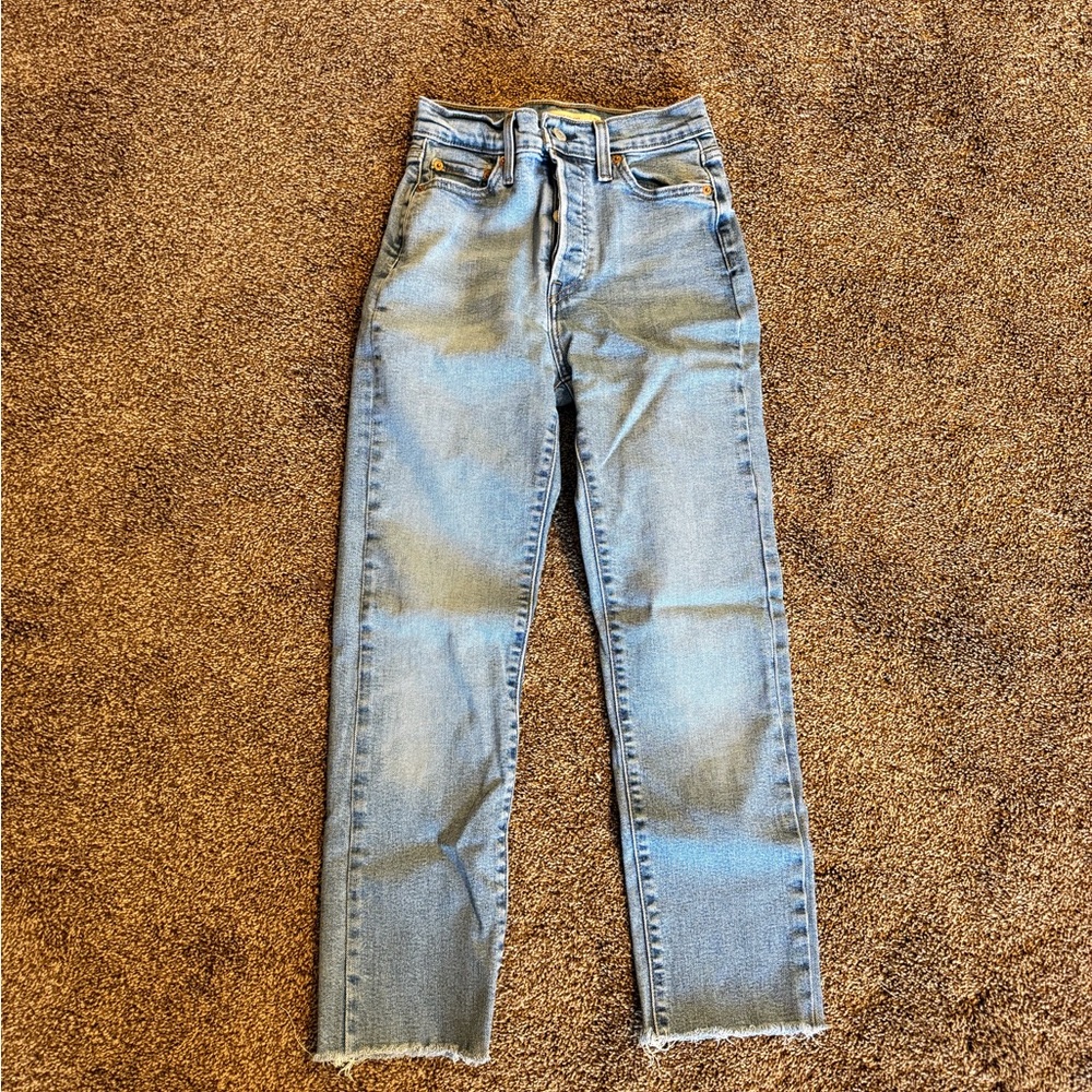 Levi’s women’s wedgie straight jeans